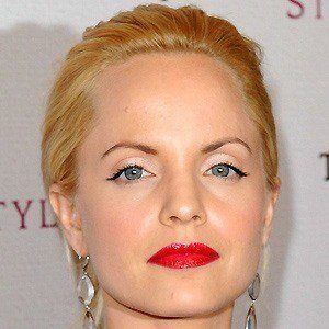 Mena Suvari Headshot 5 of 10