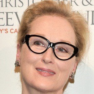 Meryl Streep Headshot 6 of 9