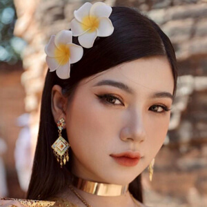Mi Trần Headshot 4 of 6