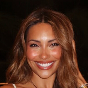 Mia Alario Headshot 4 of 5