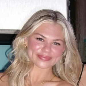Mia Howerton Headshot 4 of 9