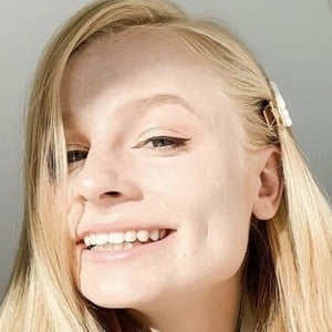 Mia Fizz at age 15