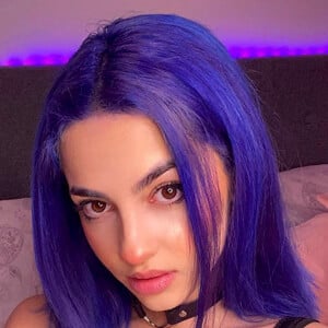 Miaxmon - Age, Family, Bio | Famous Birthdays