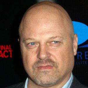 Michael Chiklis Headshot 5 of 5