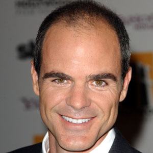 Michael Kelly Headshot 4 of 10