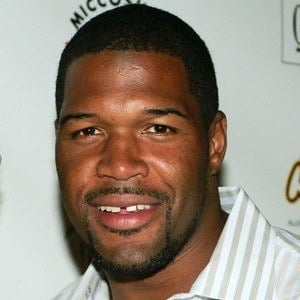 Michael Strahan Headshot 7 of 10