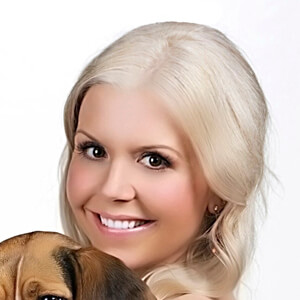 Michaela Silinger Headshot 3 of 11