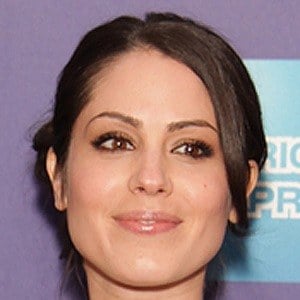 Michelle Borth Headshot 8 of 9