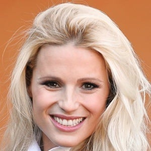 Michelle Hunziker Headshot 7 of 7