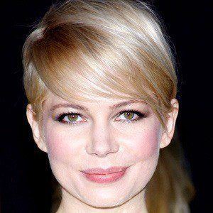 Michelle Williams at age 32