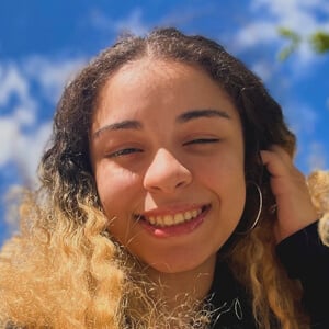 Michelle Jones Headshot 2 of 4