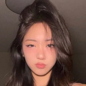 Michelle Kwon Headshot 3 of 3