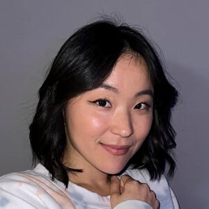 Michelle Hayoung Park Headshot 5 of 6