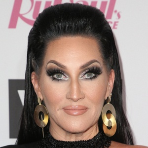 Michelle Visage Headshot 7 of 9