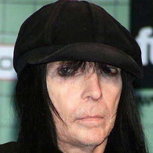Mick Mars - Bio, Family, Trivia | Famous Birthdays