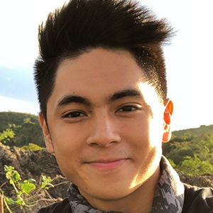 Miguel Tanfelix Headshot 5 of 7