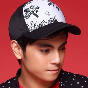 Miguel Tanfelix Headshot 6 of 7