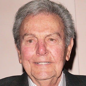 Mike Connors - Bio, Facts, Family | Famous Birthdays
