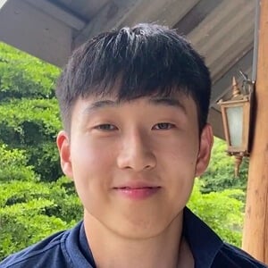 Mike Yu Headshot 2 of 6