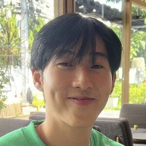 Mike Yu Headshot 4 of 6