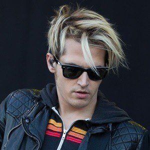 Mikey Way at age 31