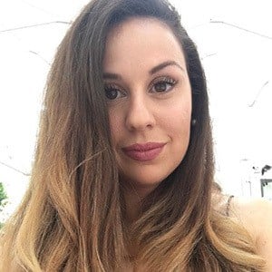 Milena MyBoxofBeauty Headshot 4 of 5