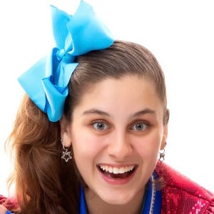 Mileninha Stepanienco Headshot
