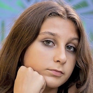 Mimi Land Headshot 4 of 6