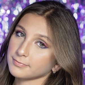 Mimi Land Headshot 5 of 6