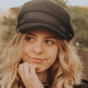 Sophia Pruett Wentz Headshot 5 of 10