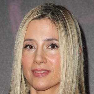 Mira Sorvino Headshot 8 of 10