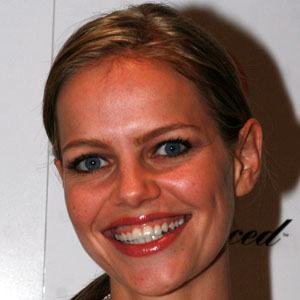 Mircea Monroe - Bio, Family, Trivia | Famous Birthdays
