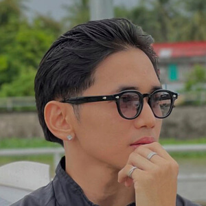 Mitch Raymundo Headshot 6 of 6