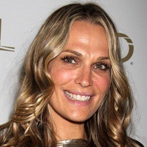 Molly Sims Headshot 6 of 10