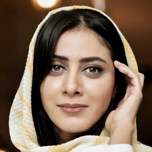 Mona Farjad Headshot 4 of 6