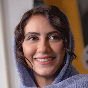 Mona Farjad Headshot