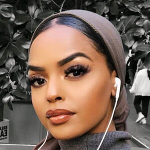 Mona Khalifa Headshot 3 of 13