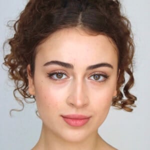 Mona-Lisa Di-Maccio Headshot 2 of 7