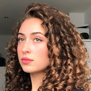 Mona-Lisa Di-Maccio Headshot 5 of 7