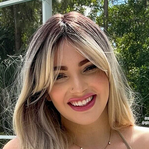 Morgan Goldenberg Headshot 2 of 4