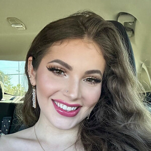 Morgan Goldenberg Headshot 3 of 4