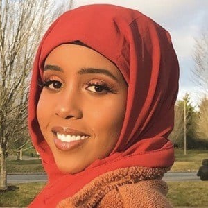 Munera Ahmed Headshot 3 of 3