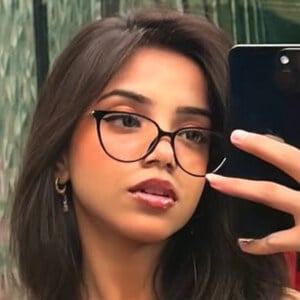 Muskan Karia Headshot 3 of 10