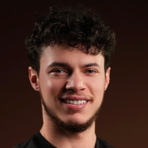 Mustafa Mohd Headshot 5 of 6