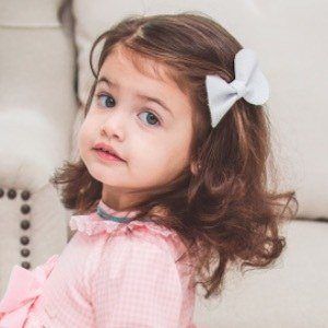 MyLittleLoveLia Headshot 2 of 10