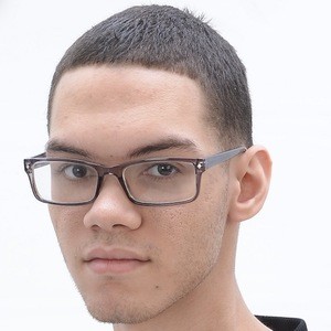 Nairoby Quezada Headshot 4 of 9