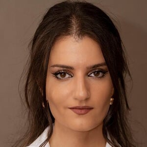 Najwa Zebian Headshot 6 of 6