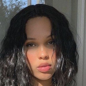 Nara Aziza Headshot