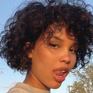 Nara Aziza Headshot