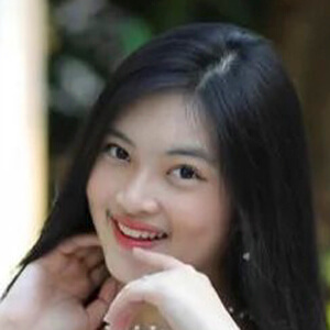 Natajadeh Headshot 6 of 6